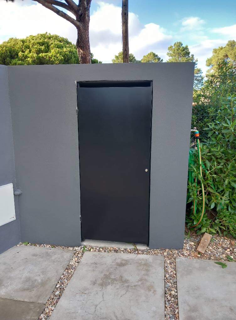 Dr Auto & Casa - Faro - Pet Door Installation