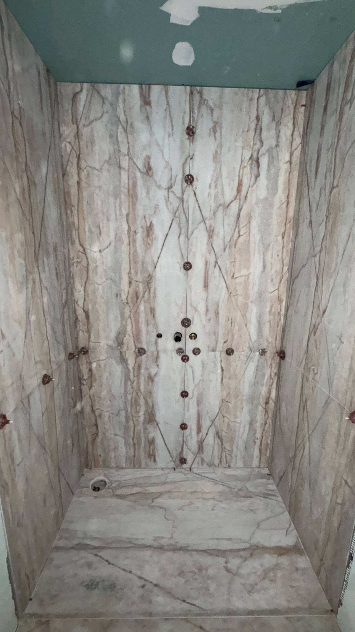 Cardoso implementações - Cascais - Instalación de suelos de baldosas o piedras