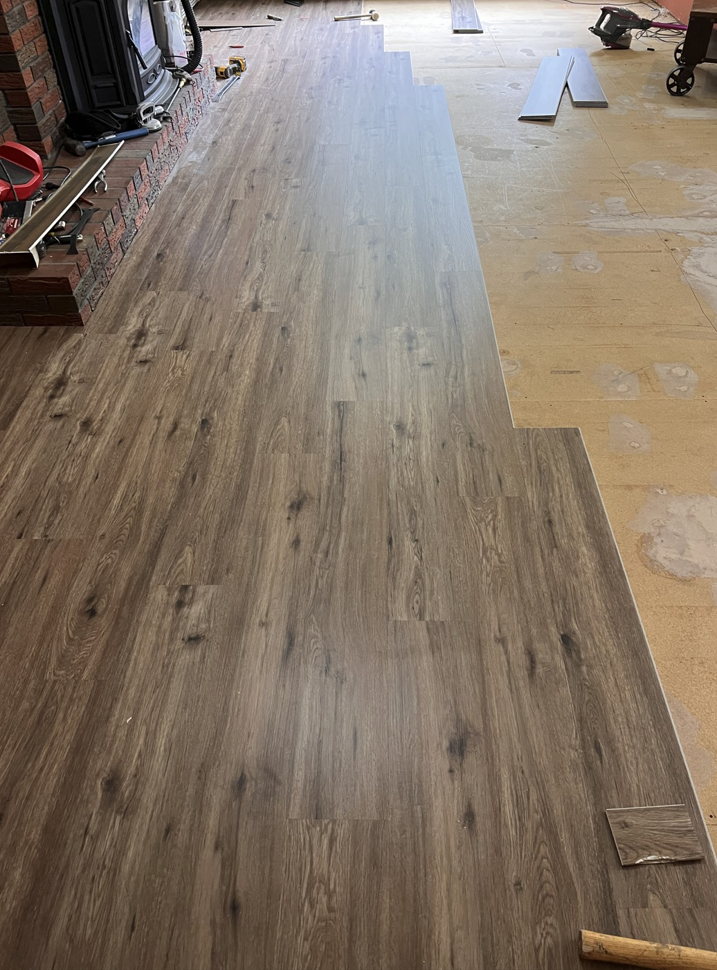 Lupo Carpentry - Braga - Instalación de alfombras