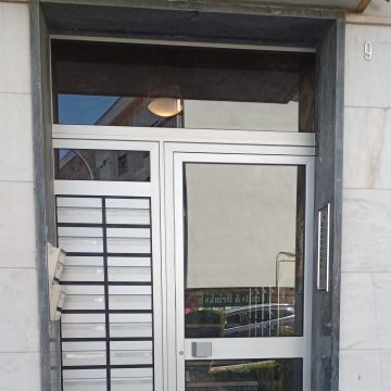 DF Serviços - Peniche - Reparação de Portão de Garagem