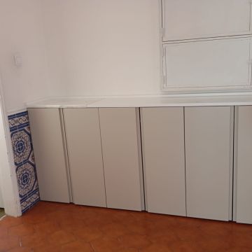 Amando - Loures - Reparação de Porta de Madeira