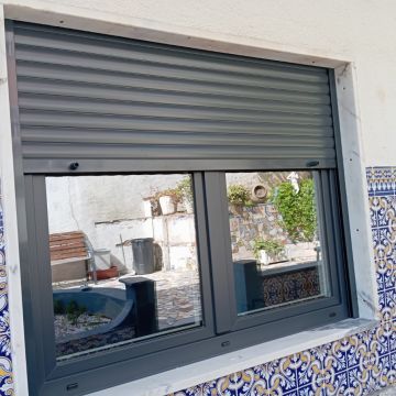 DF Serviços - Peniche - Remodelação de Sótão
