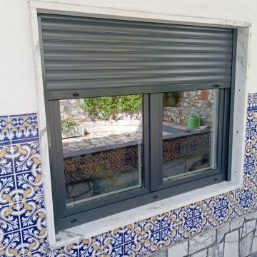 Ventanas residenciales tintadas - Diogo Franco - Almoradí