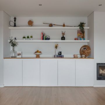 Bilder aufhängen und Kunstinstallationen anbringen - Filipa Guedes - Saint-Aubin-Sauges