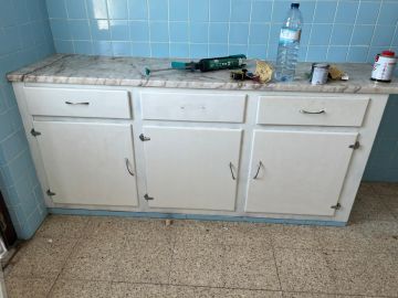 Handyman for Cabinet Refacing
