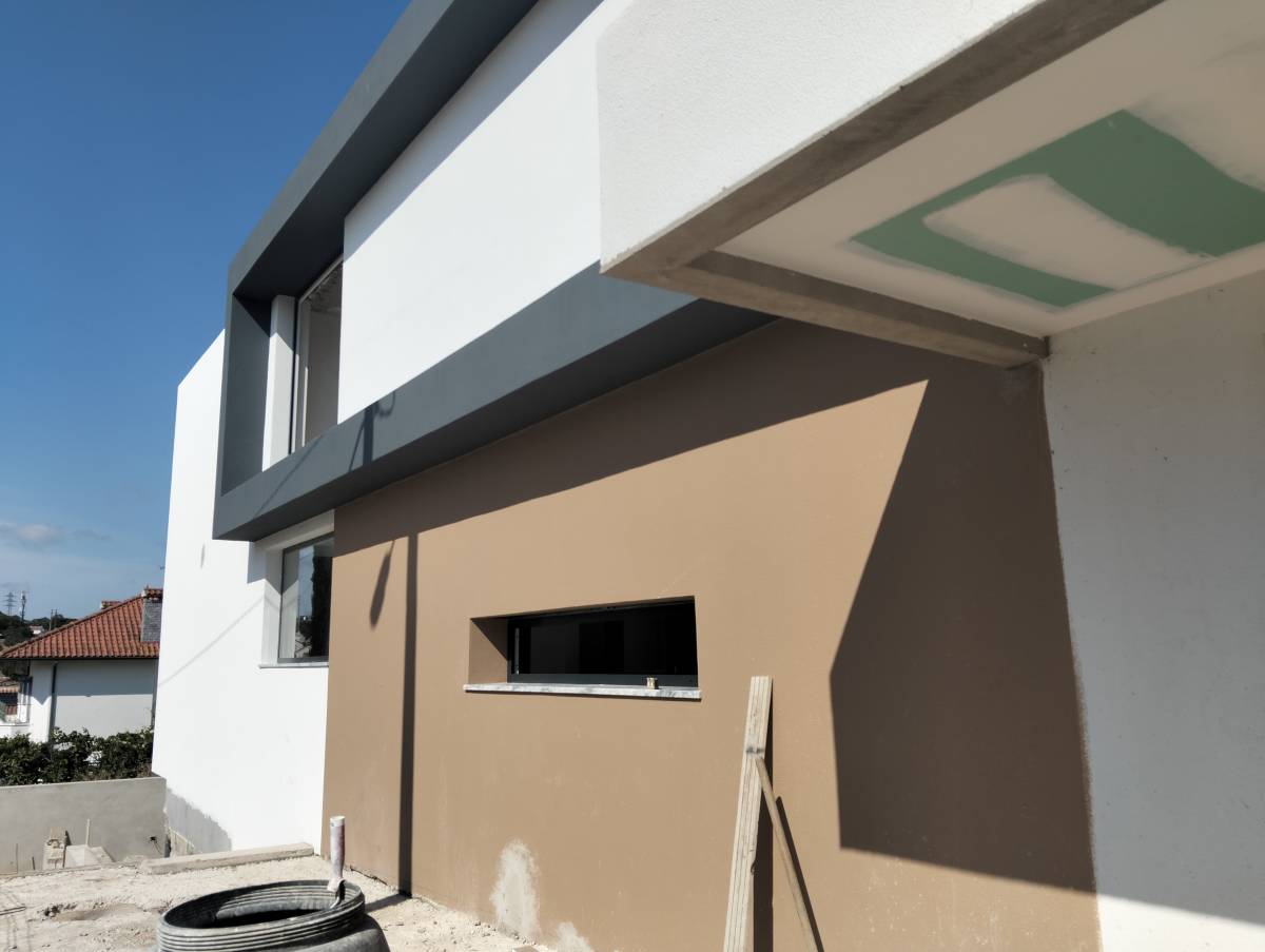 Retrospetiva D´Azul Construções - Seixal - Müllbeseitigung