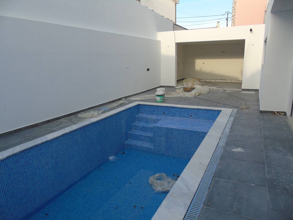 Retrospetiva D´Azul Construções - Seixal - Modulhausbau