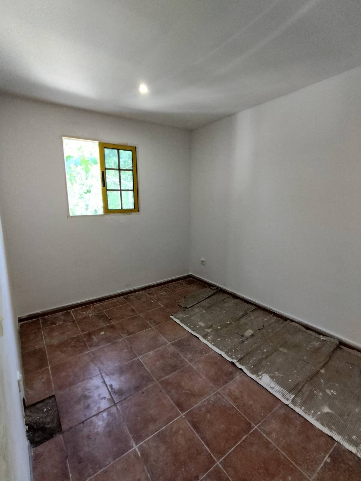 Retrospetiva D´Azul Construções - Seixal - Innenwand einbauen