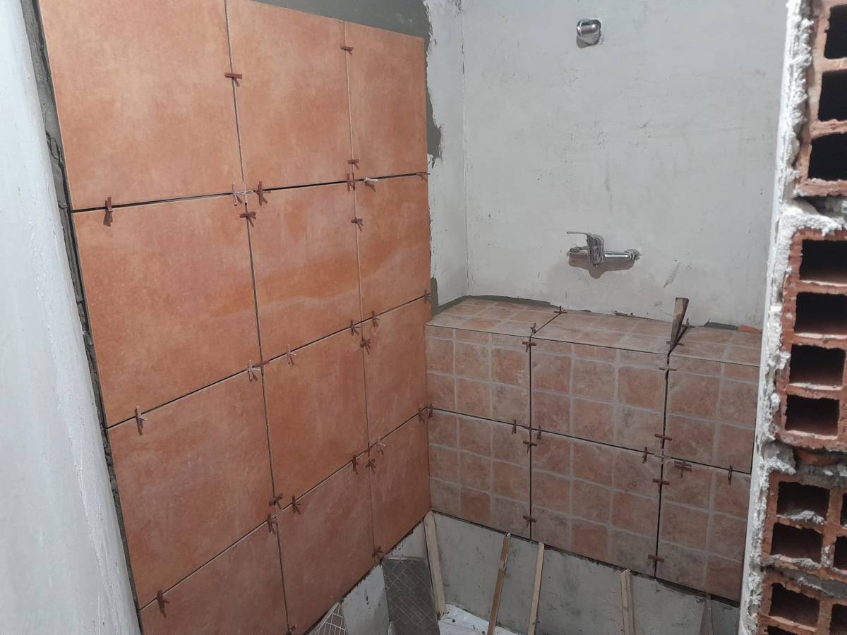 SF Especialista em Telhados - Tondela - Instalação de Azulejos