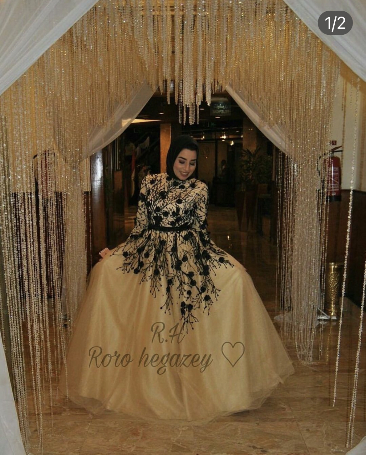 Roro hegazy - Porto - Custom Clothes Design