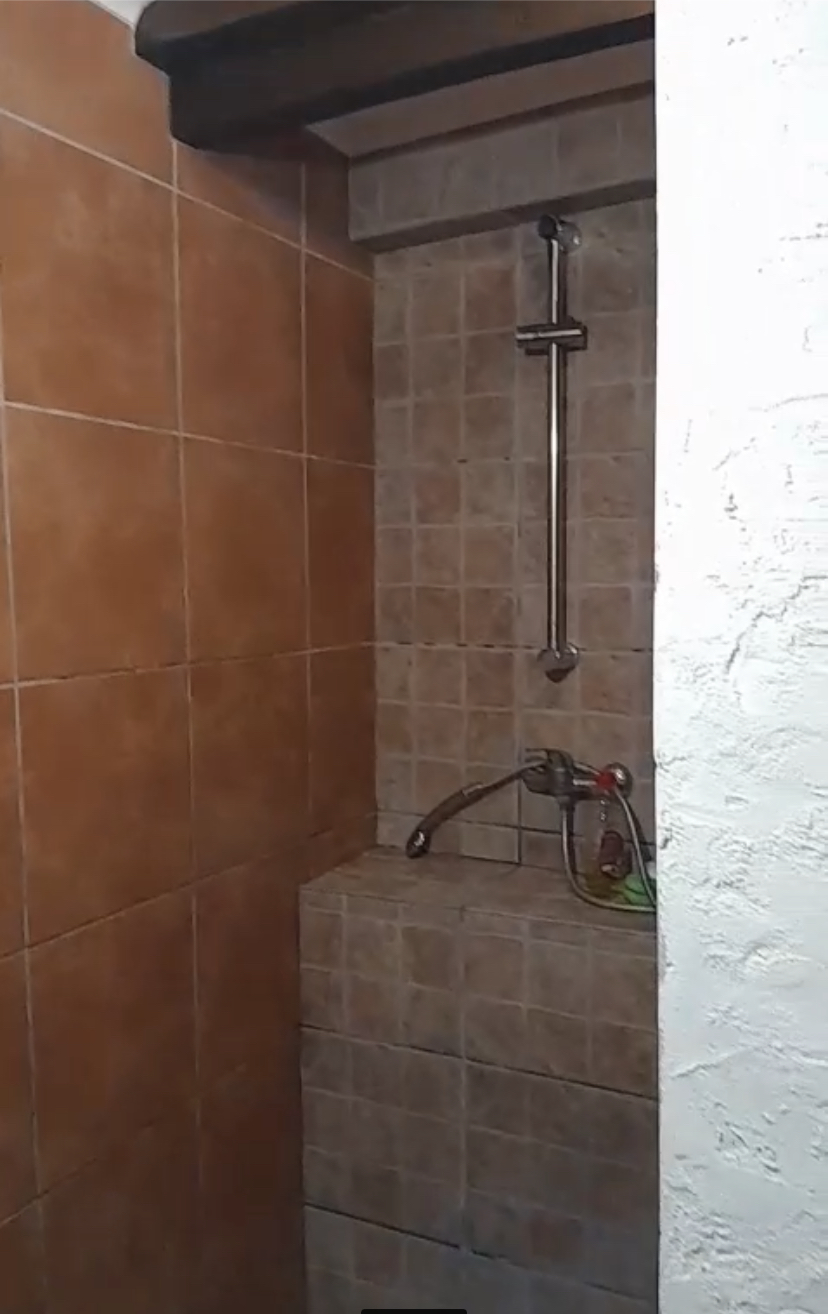SF Especialista em Telhados - Tondela - Revestimento de Casa de Banho