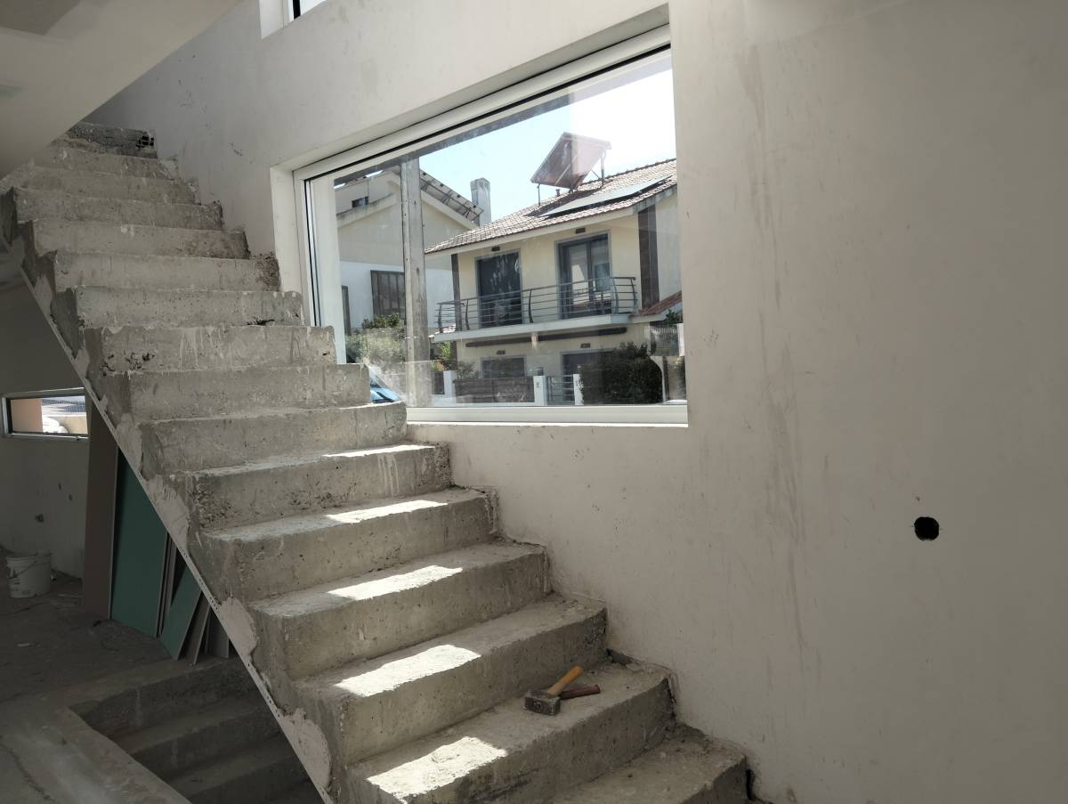 Retrospetiva D´Azul Construções - Seixal - Abgehängte Decke