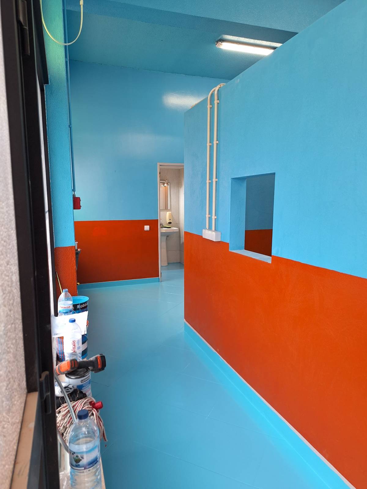 Rui das obras - Portimão - Suspensão de Quadros e Instalação de Arte
