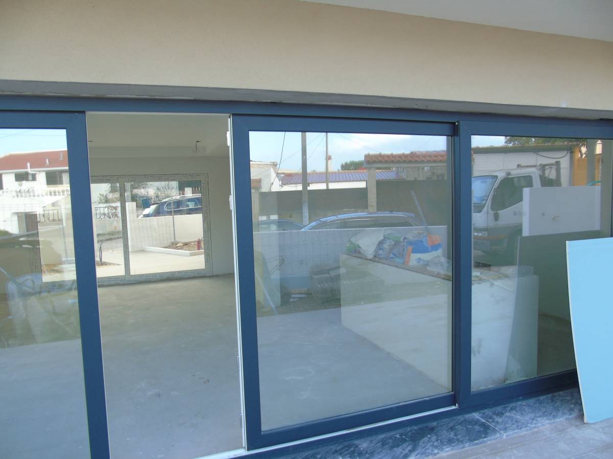 Retrospetiva D´Azul Construções - Seixal - Innenwand einbauen