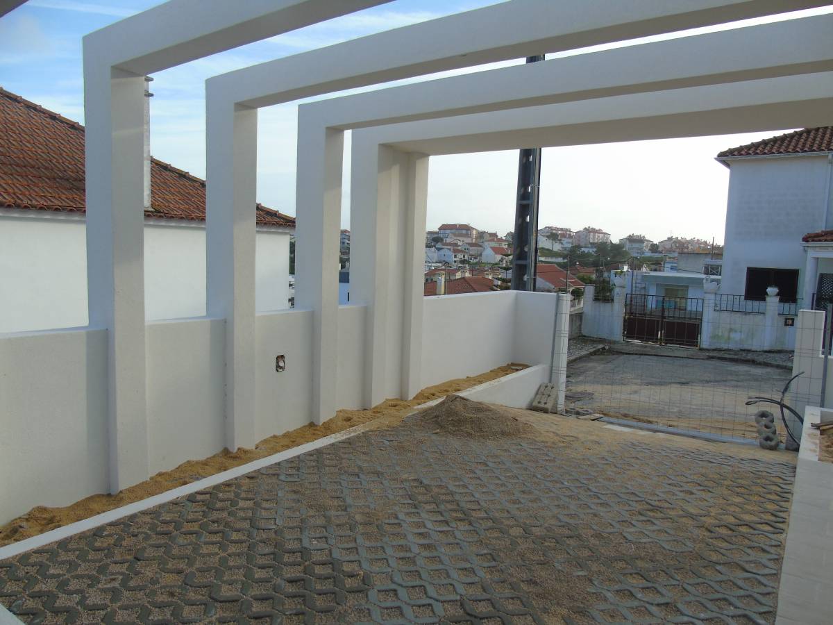 Retrospetiva D´Azul Construções - Seixal - Abrissarbeiten