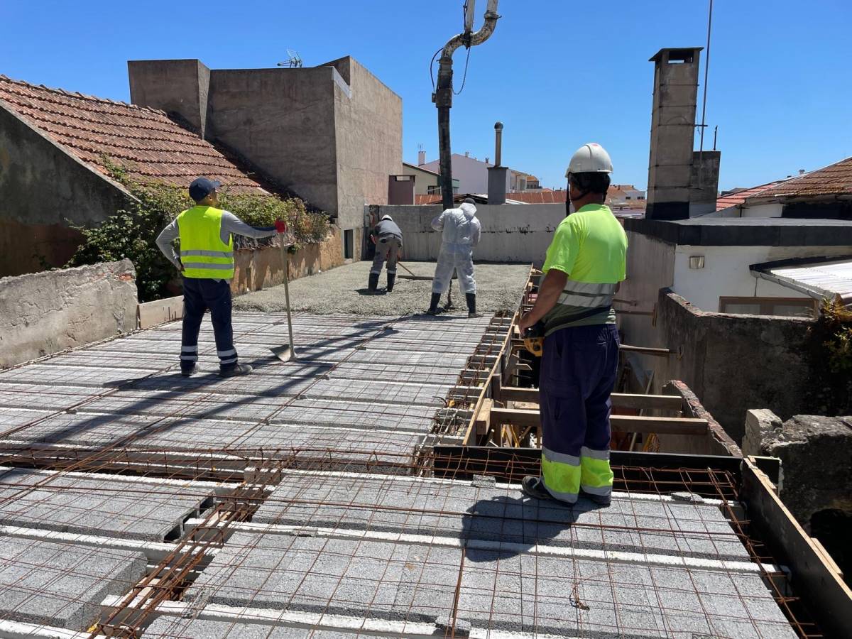 Figueira house renovations - Figueira da Foz - Enlèvement de souches d’arbres