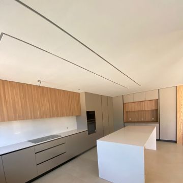 Sr.7Oficios - Guimarães - Instalación de lámparas