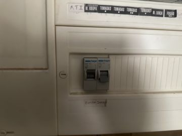 Eletricista (Instalação de Tomadas)