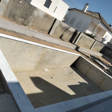 Retrospetiva D´Azul Construções - Seixal - Bauunternehmen