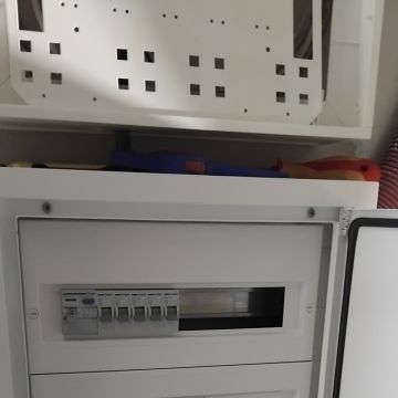 ECC - INSTALAÇÕES ELÉTRICAS - Braga - Rohrleitungen im Außenbereich reparieren oder warten
