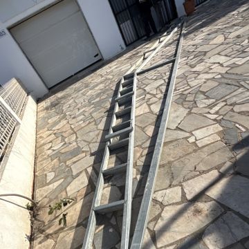 Carlos - São Brás de Alportel - Pavillon aufbauen