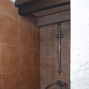SF Especialista em Telhados - Tondela - Revestimento de Casa de Banho