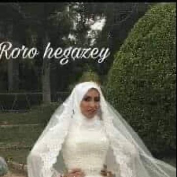 Roro hegazy - Porto - Custom Clothes Design