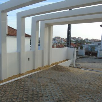Retrospetiva D´Azul Construções - Seixal - Abrissarbeiten