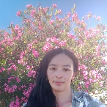 Alejandra soto - Évora - Deep or Spring Cleaning