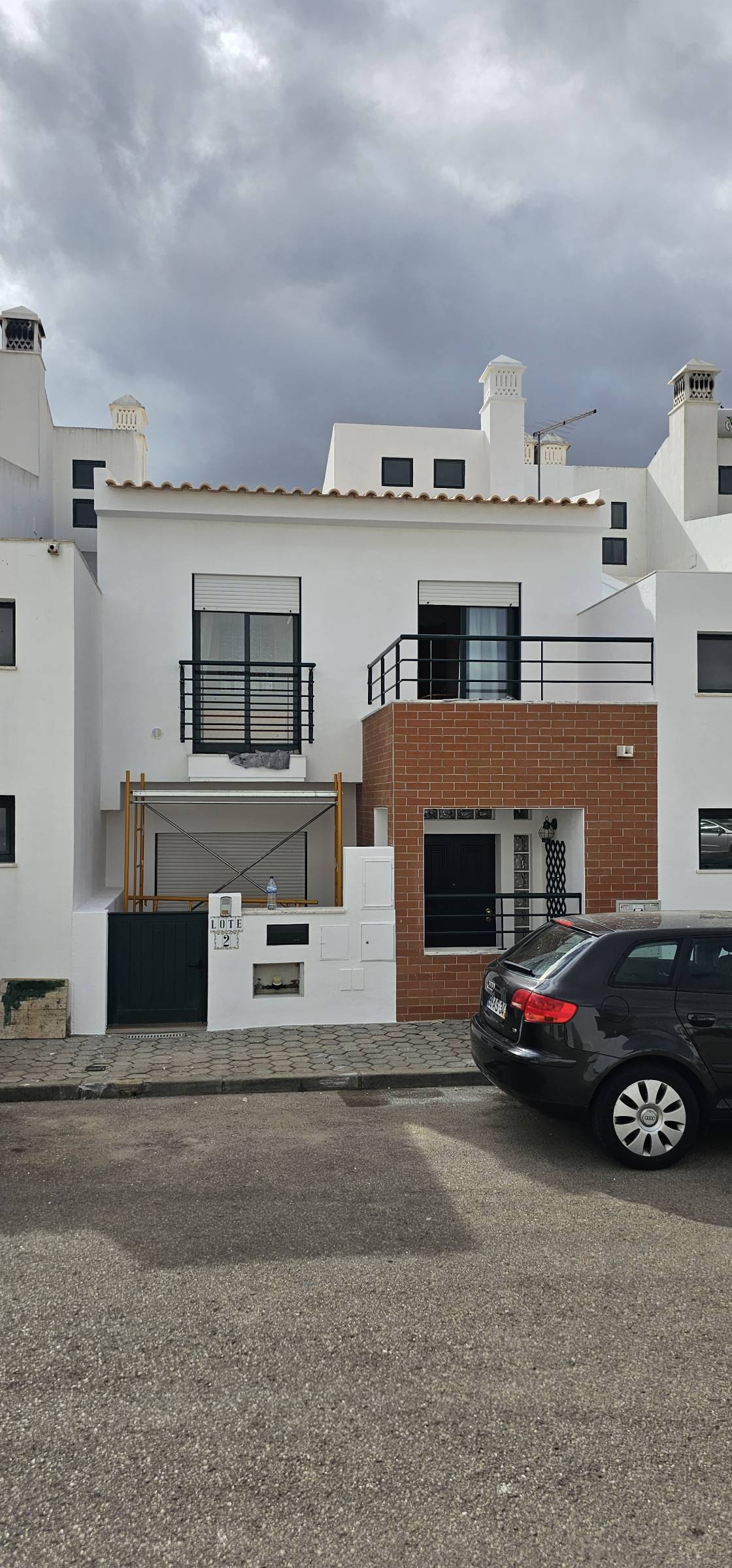 Guimarães faz - Lagoa - Innenwand einbauen