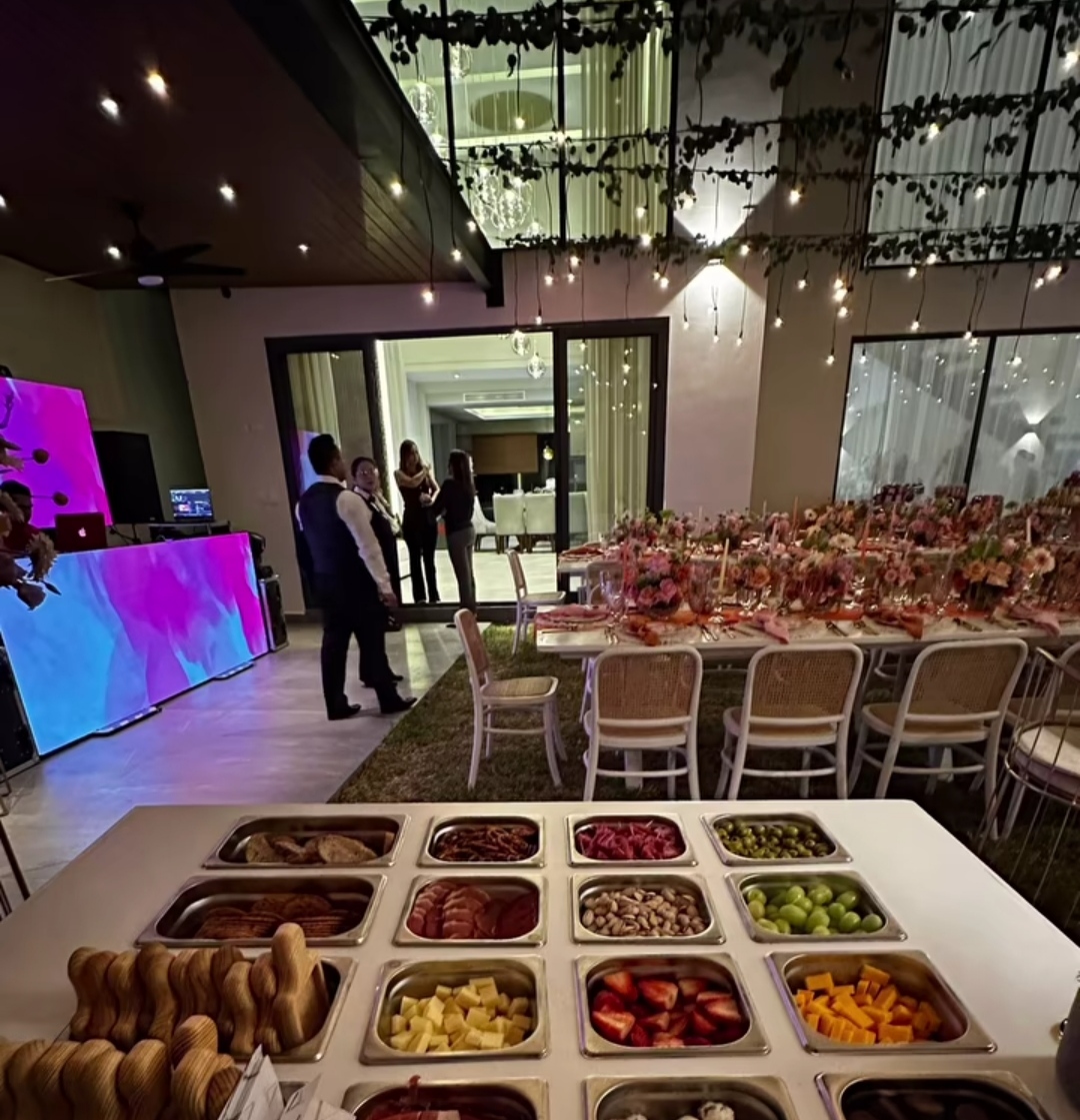 Gourmet Tábua Catering - Torres Vedras - Aluguer de Equipamento de Iluminação para Eventos