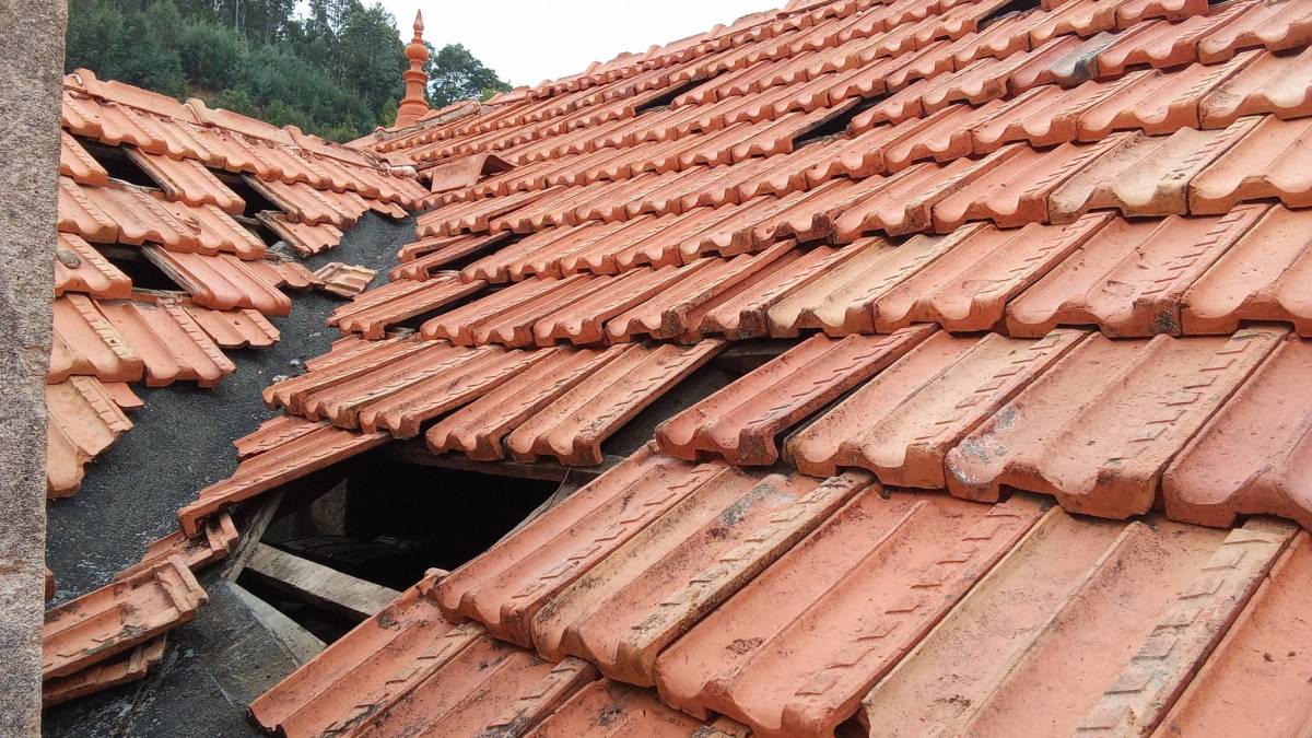 Lx Telhados - Almada - Reparação ou Manutenção de Telhado