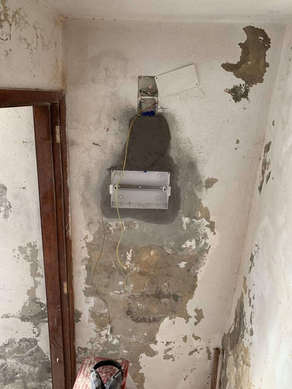 Radiação Solar - Eletricidade e Equipamentos Elétricos - Albergaria-a-Velha - Problemas Elétricos e de Cabos