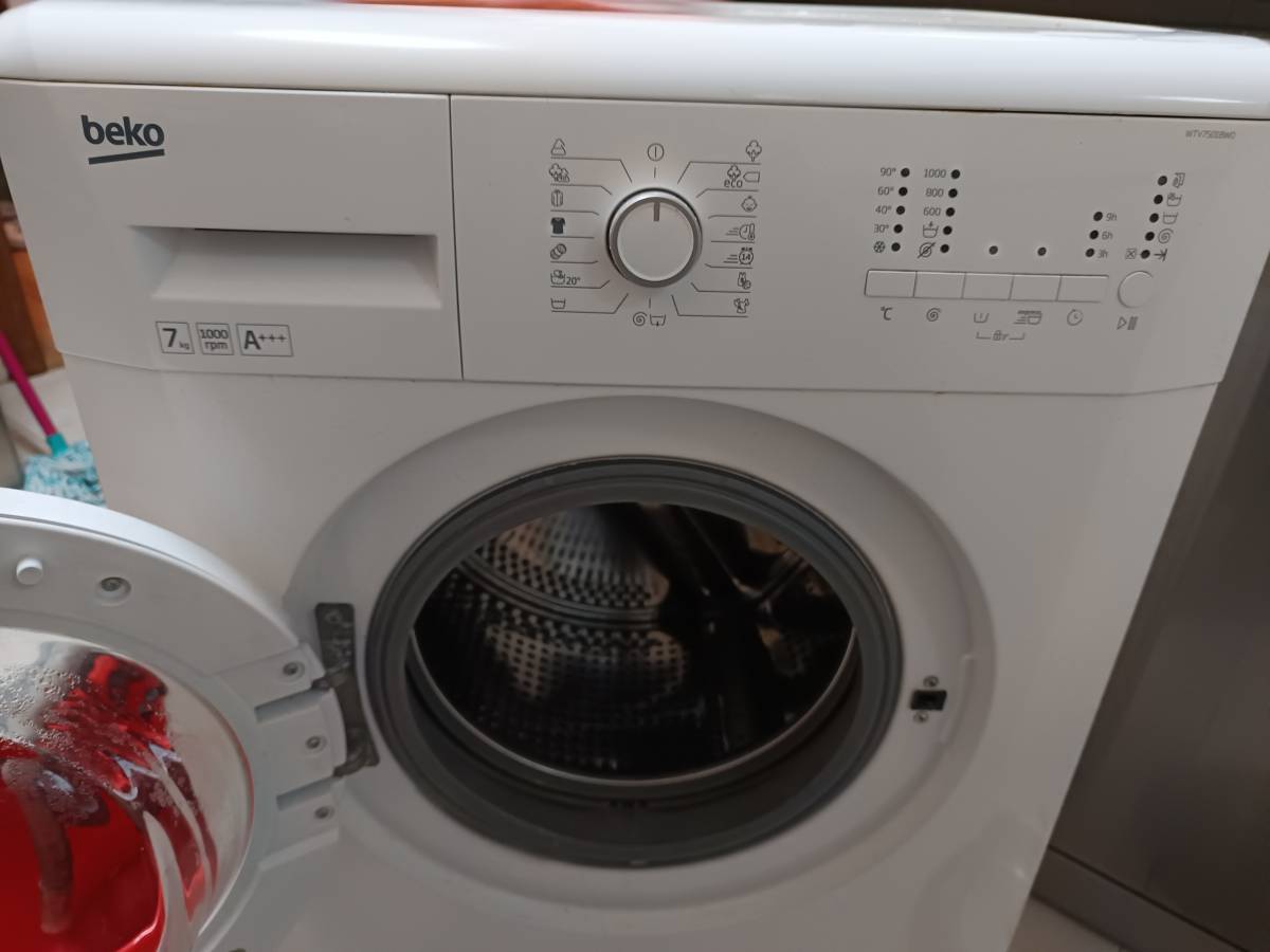 Osmar Neto - Lisboa - Washing Machine Installation
