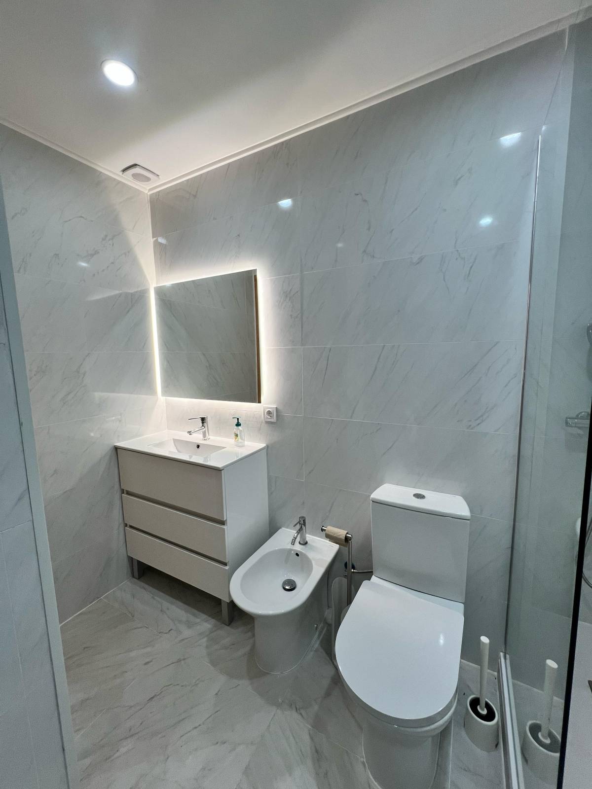 Santos Remodelacoes - Amadora - Adición de pared interior