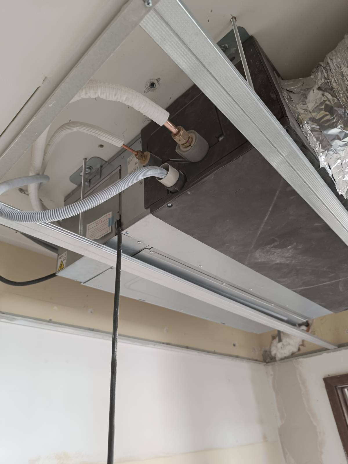 Gleyson assunção - Vila Nova de Famalicão - Zentrale Klimaanlage reparieren
