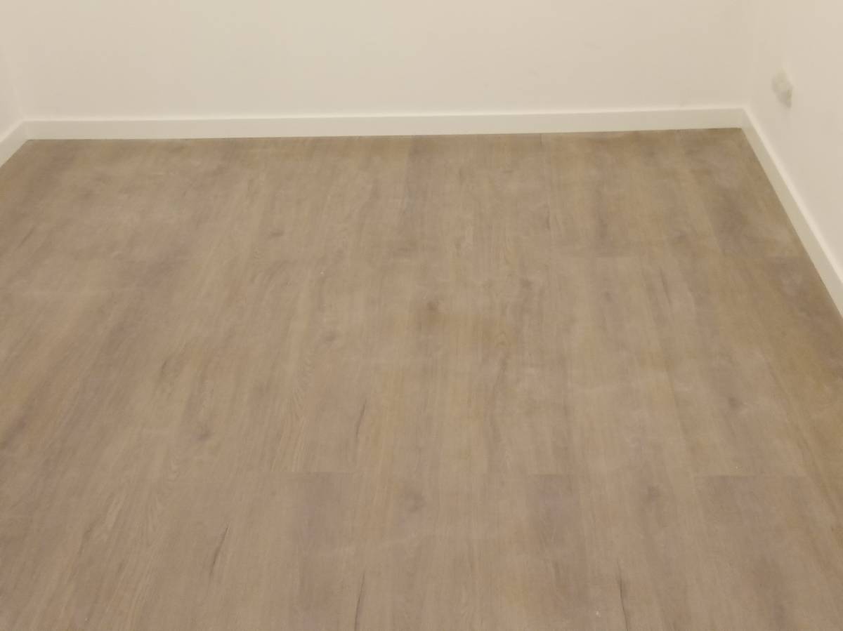 Jair Landim - Amadora - Fußbodenheizung installieren