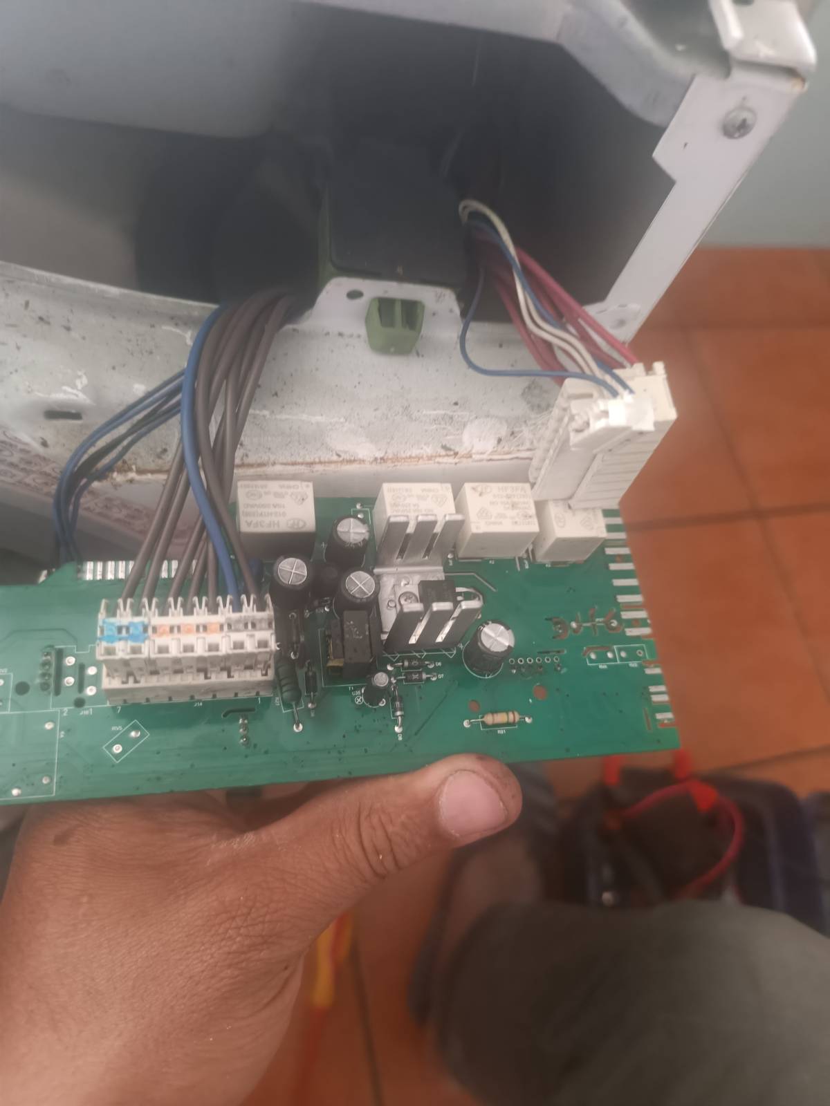 Gleyson assunção - Vila Nova de Famalicão - Elektroniker