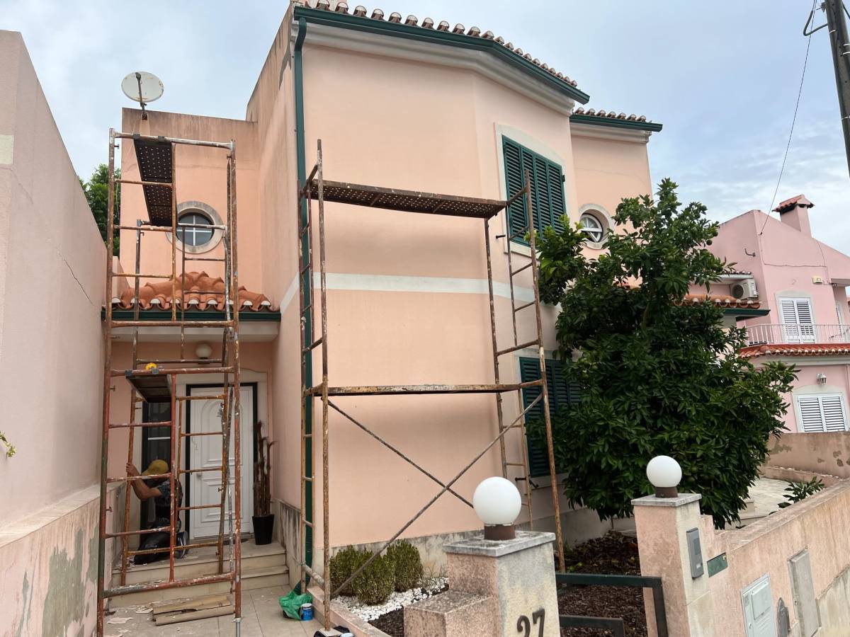 PM Limpeza e Remodelaçoes - Vila Franca de Xira - Roof Installation or Replacement
