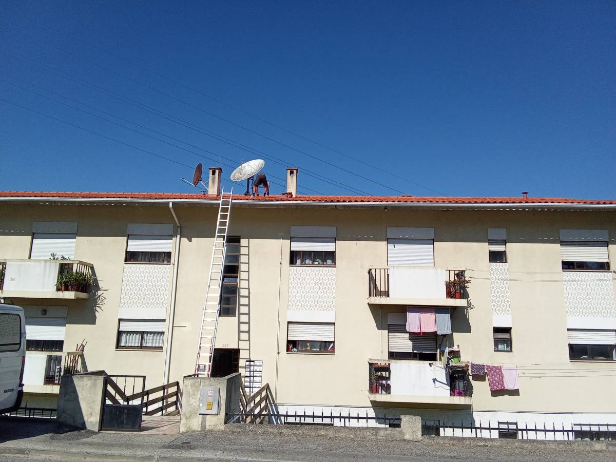 Lx Telhados - Almada - Limpeza de Telhado