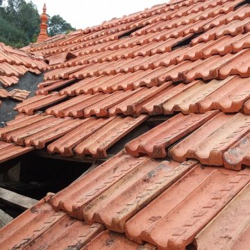 Lx Telhados - Almada - Reparação ou Manutenção de Telhado
