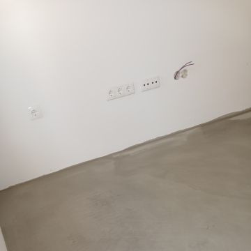 Bruno Neff Santos - Mirandela - Suspensão de Quadros e Instalação de Arte