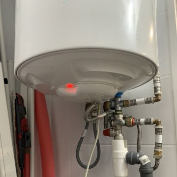 Radiação Solar - Eletricidade e Equipamentos Elétricos - Albergaria-a-Velha - Instalação ou Substituição de Esquentador