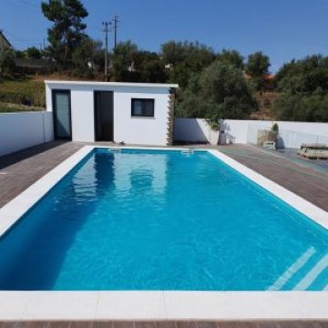 Rayone Santos - Almada - Floor Tiling