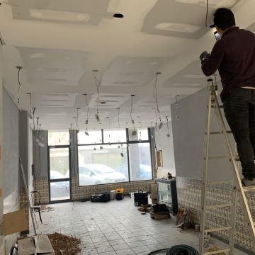 Radiação Solar - Eletricidade e Equipamentos Elétricos - Albergaria-a-Velha - Instalação de Lâmpada