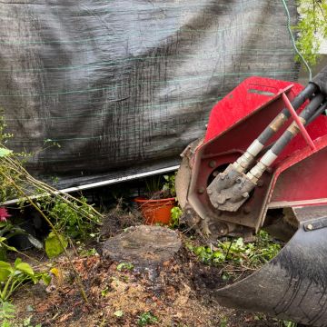 AB VertSol - Maia - Gartenarbeit