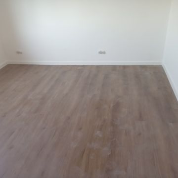 Jair Landim - Amadora - Laminatboden verlegen