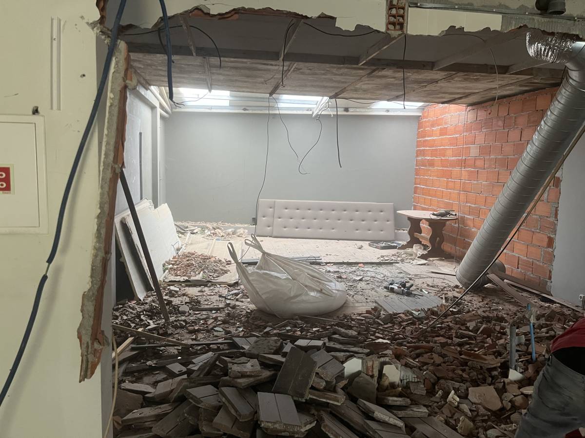 Rafael Lopes - Vila Nova de Gaia - Adición de pared interior