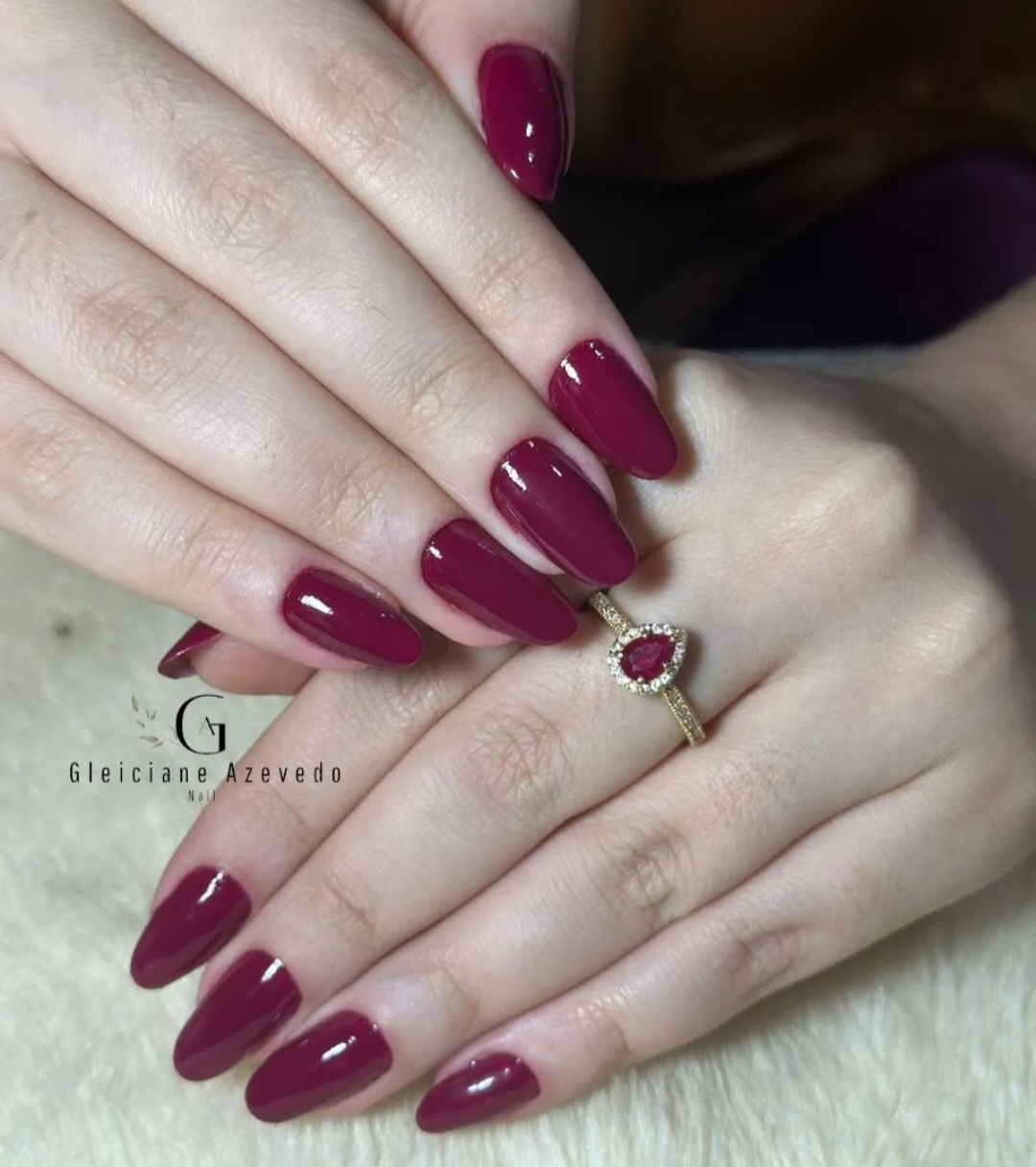 Gleiciane Azevedo - Vouzela - Manicure e Pedicure (para Mulheres)