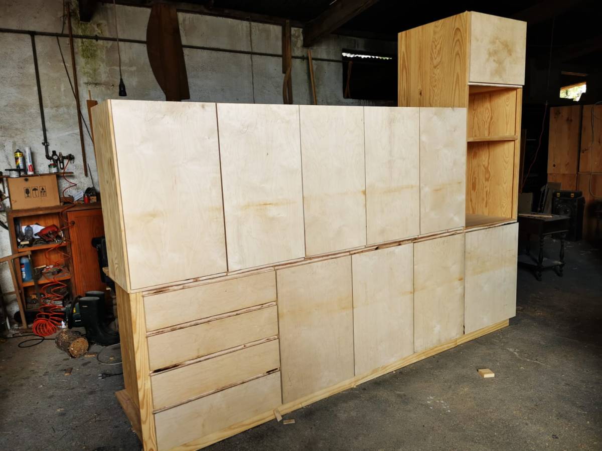 Rocha coelho & couto e silva lda - Penafiel - Cabinet Refacing